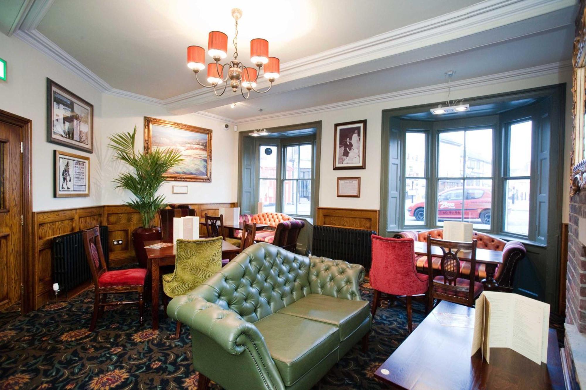 The Unicorn Hotel Wetherspoon Ripon Exterior foto