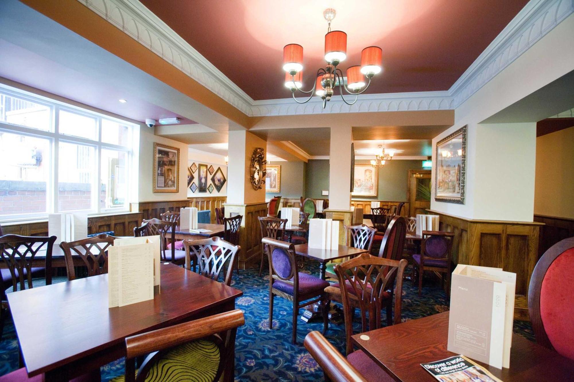The Unicorn Hotel Wetherspoon Ripon Exterior foto